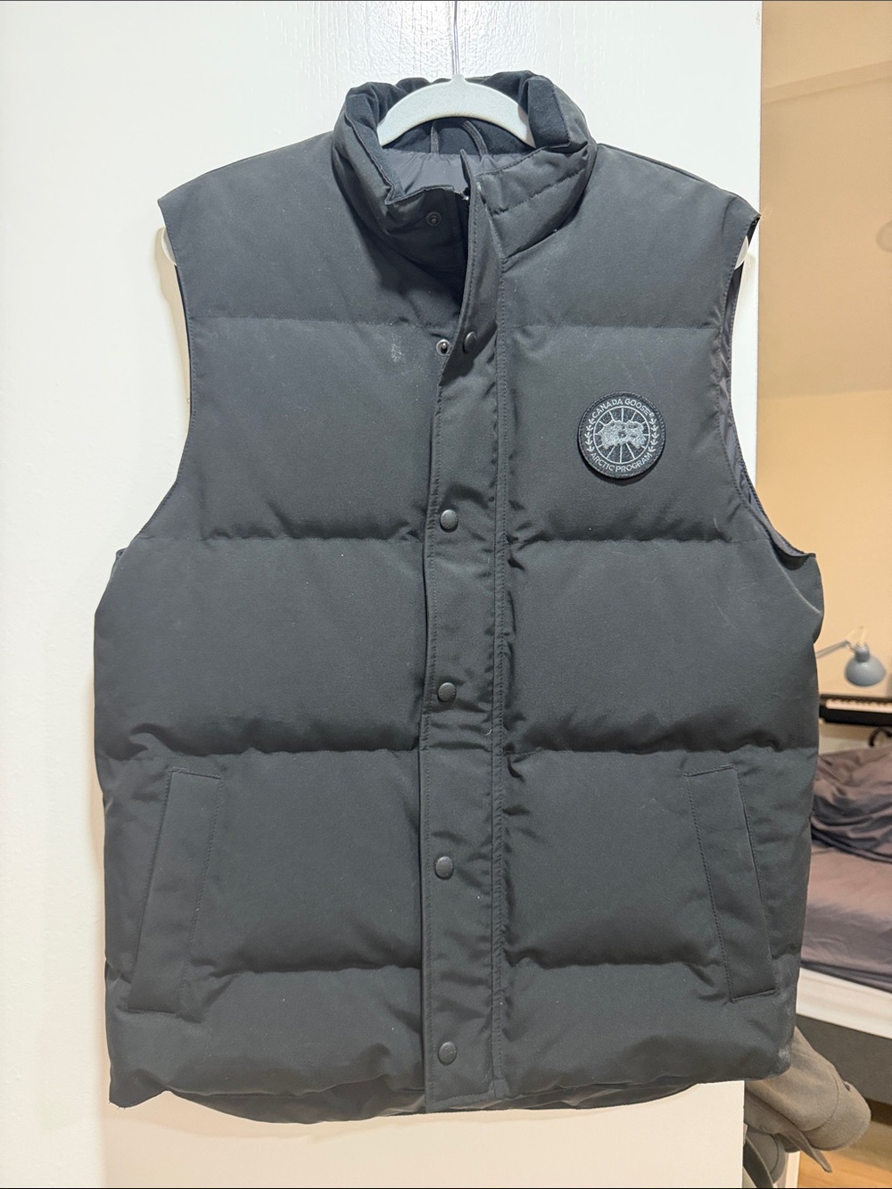 Canada Goose Men's Black Puffer Down Vest with Logo Patch